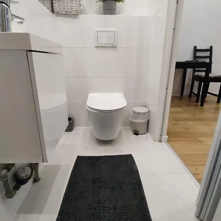 Self Check - In Topolowa Ideal Location Next To Main Rail, 10 Min To Main Square By Foot Appartamento Cracovia
